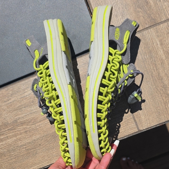 Keen Women's Shoes in Gray and Neon Green - Picture 7 of 8
